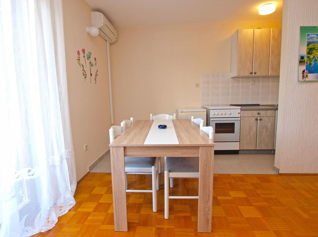 Apartments Dubravka 1315 Vrsar Exterior photo